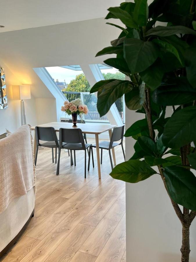 Stunning Luminous Penthouse/ 2Beds 2Baths Apartment บอร์นมัธ ภายนอก รูปภาพ