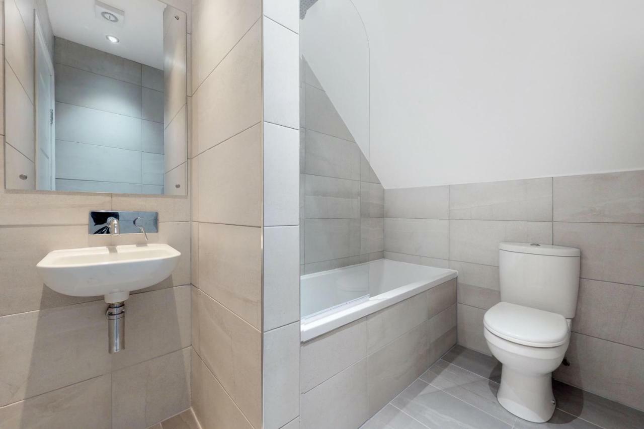 Stunning Luminous Penthouse/ 2Beds 2Baths Apartment บอร์นมัธ ภายนอก รูปภาพ