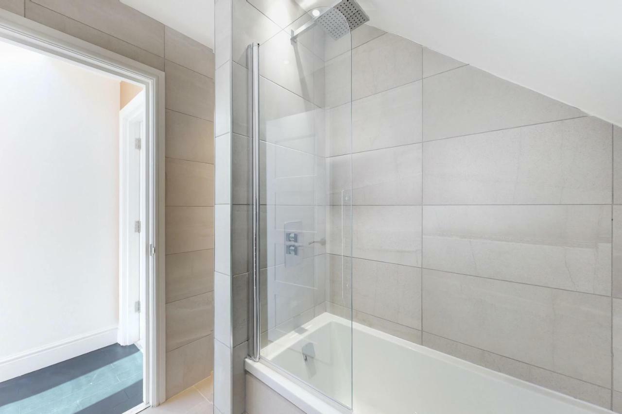 Stunning Luminous Penthouse/ 2Beds 2Baths Apartment บอร์นมัธ ภายนอก รูปภาพ